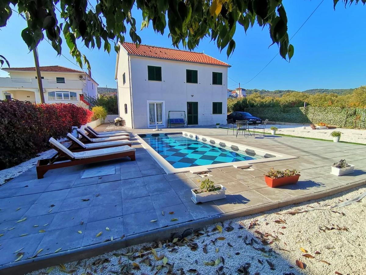 Holliday Home Nino Slatine Exterior foto