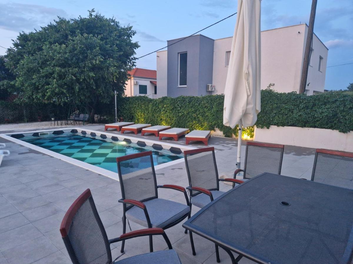 Holliday Home Nino Slatine Exterior foto